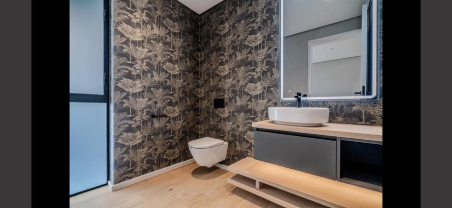 4 Bedroom Property for Sale in Pearl Valley at Val de Vie Western Cape